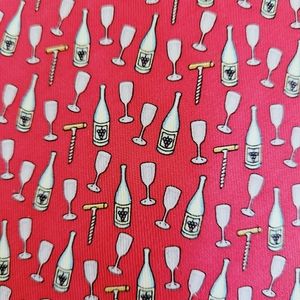 Vineyard Vines men's silk neck tie celebrate champagne